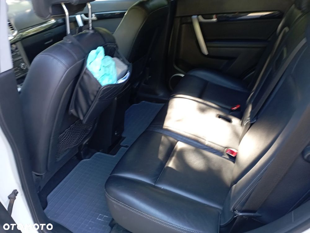Chevrolet Captiva 2.2 D LTZ - 10