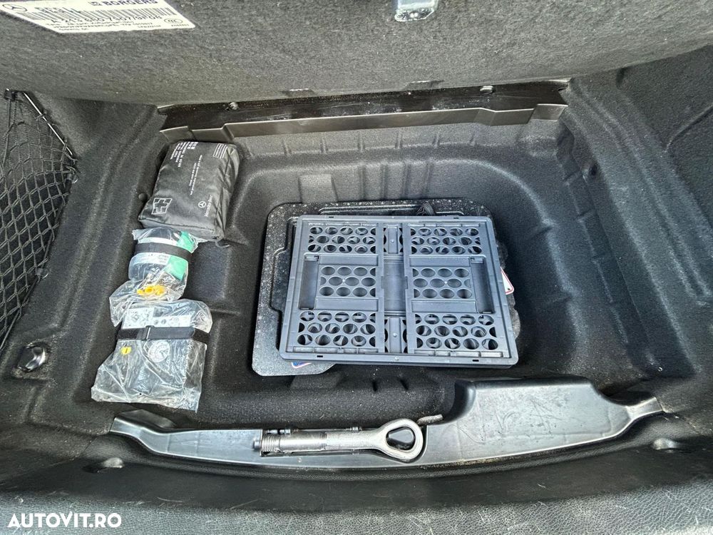 Mercedes-Benz E 200 d 9G-TRONIC Exclusive - 38