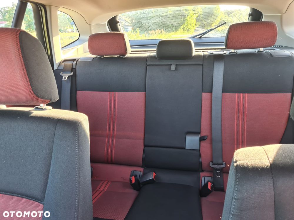 BMW X1 sDrive18d xLine - 19