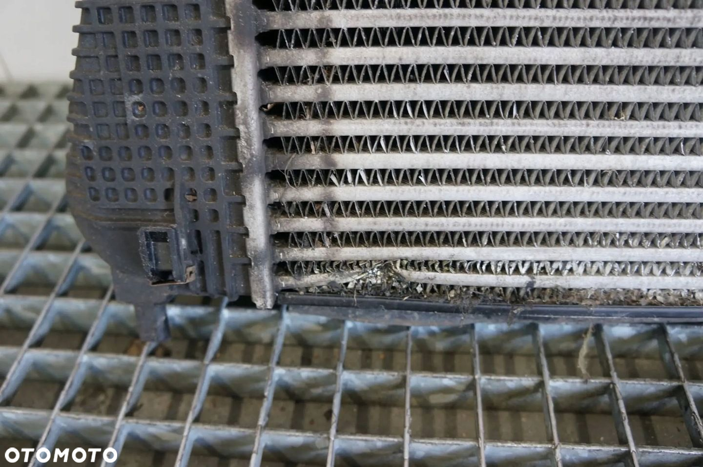 CHŁODNICA WODY PŁYNU INTERCOOLER AUDI TT 8S MK3 2.0 TFSI 5Q0145803N - 3
