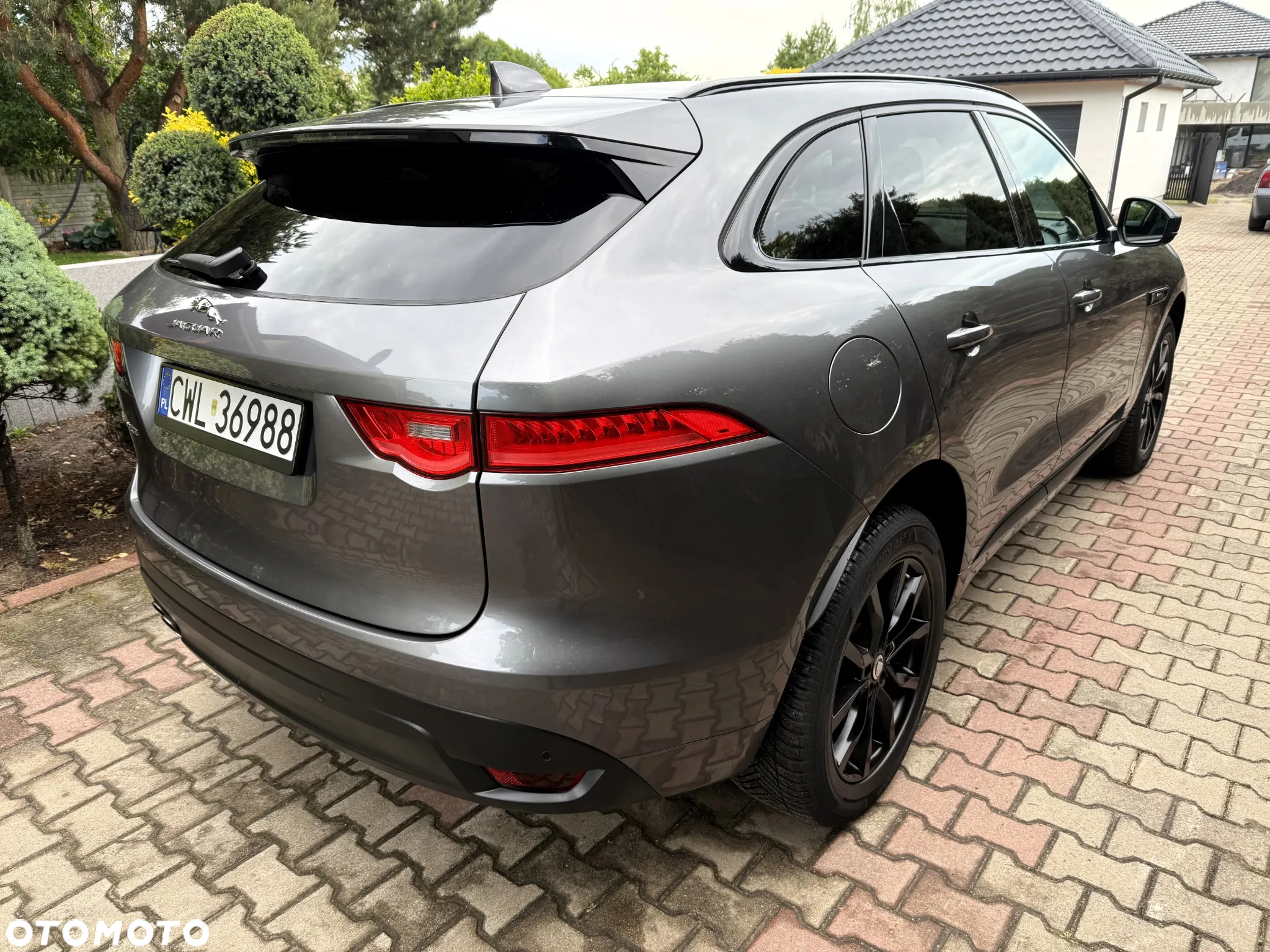Jaguar F-Pace 20d AWD R-Sport - 4