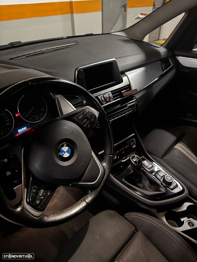 BMW 216 Gran Tourer d - 6