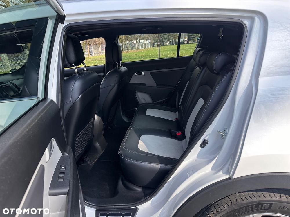 Kia Sportage 2.0 CRDI 184 AWD Platinum Edition - 23