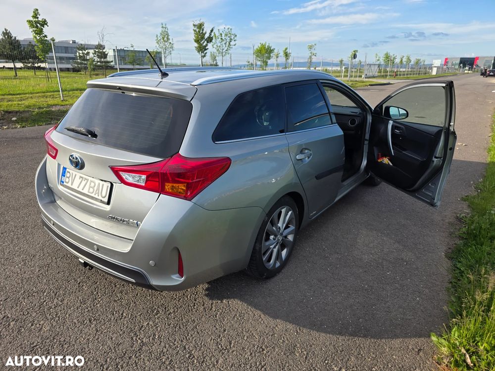 Toyota Auris - 4