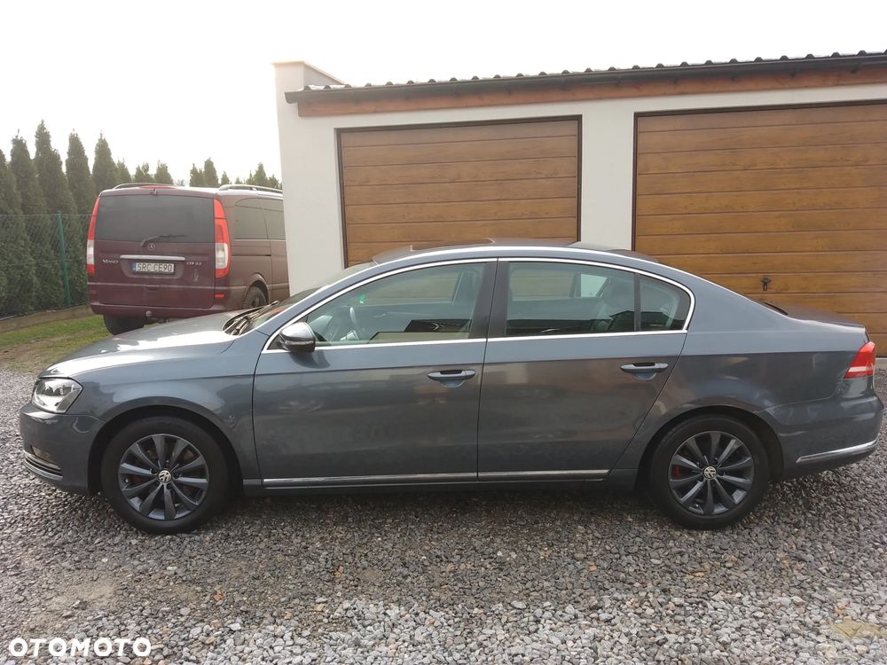 Volkswagen Passat 1.6 TDI DPF BlueMot Highline - 5