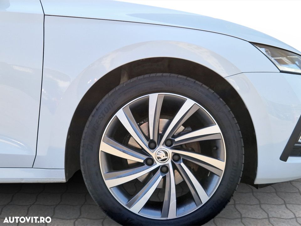 Skoda Octavia 2.0 TDI DSG Style - 12