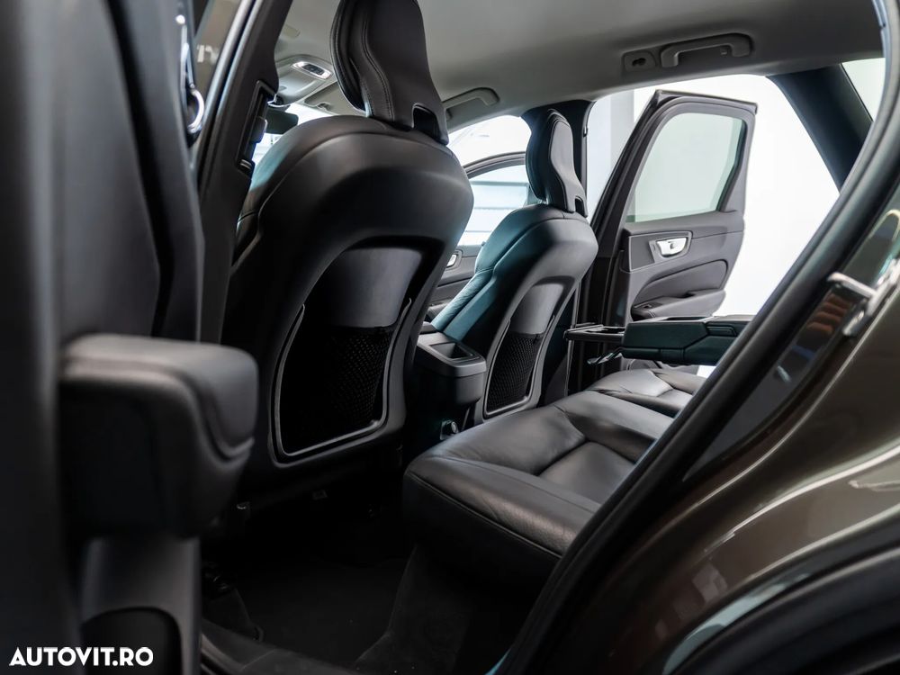 Volvo XC 60 D4 AWD Geartronic Momentum - 16