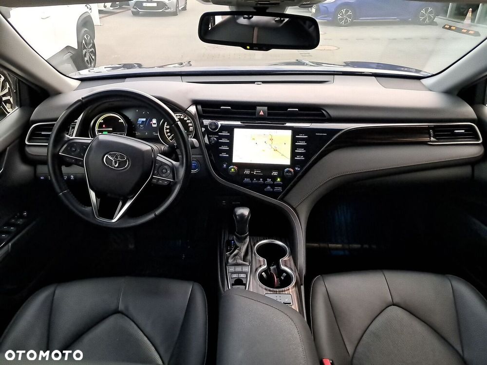 Toyota Camry 2.5 Hybrid Executive CVT - 12