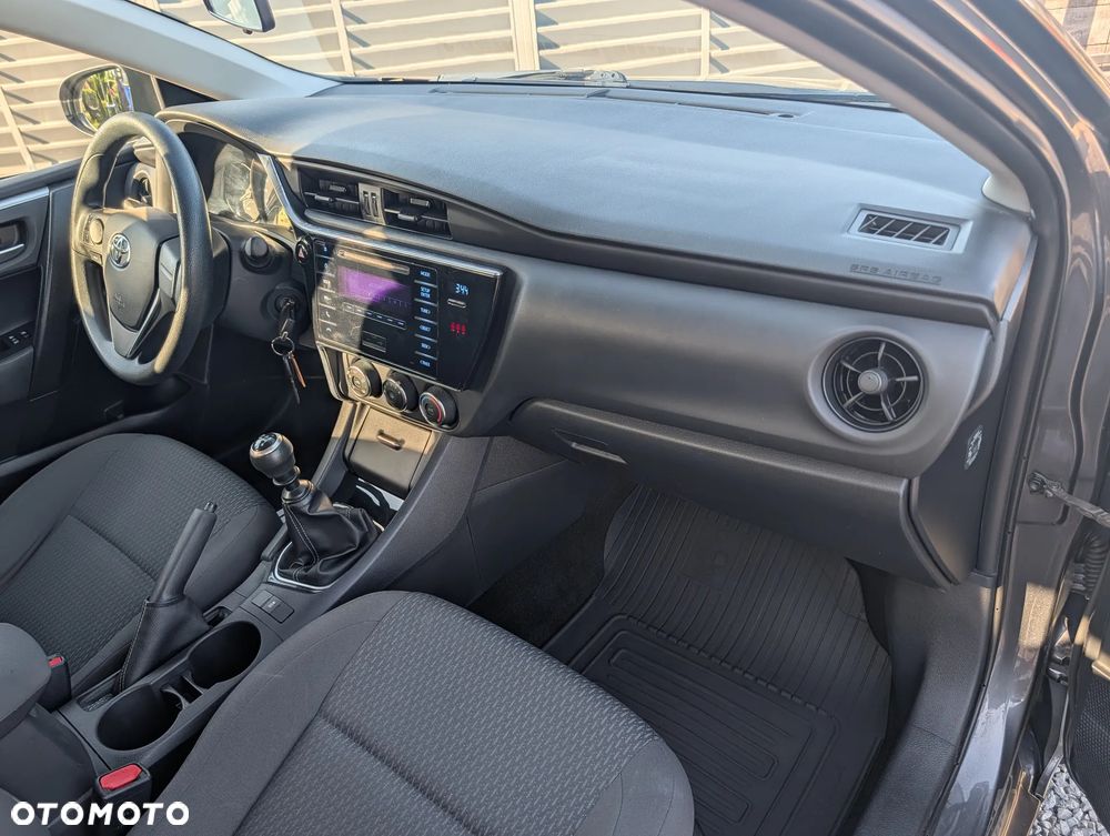 Toyota Corolla 1.33 Active - 19