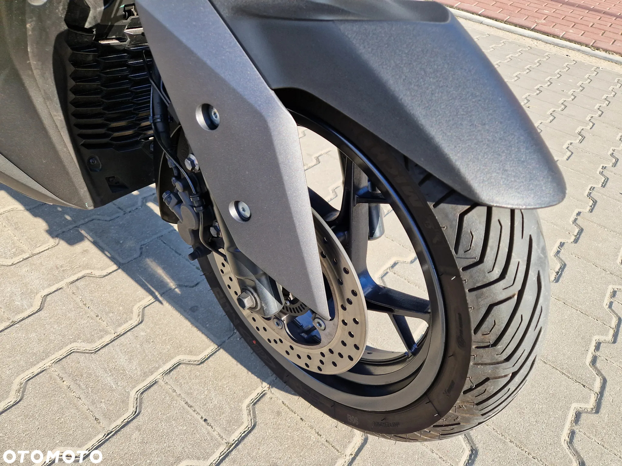 Yamaha X-max - 10