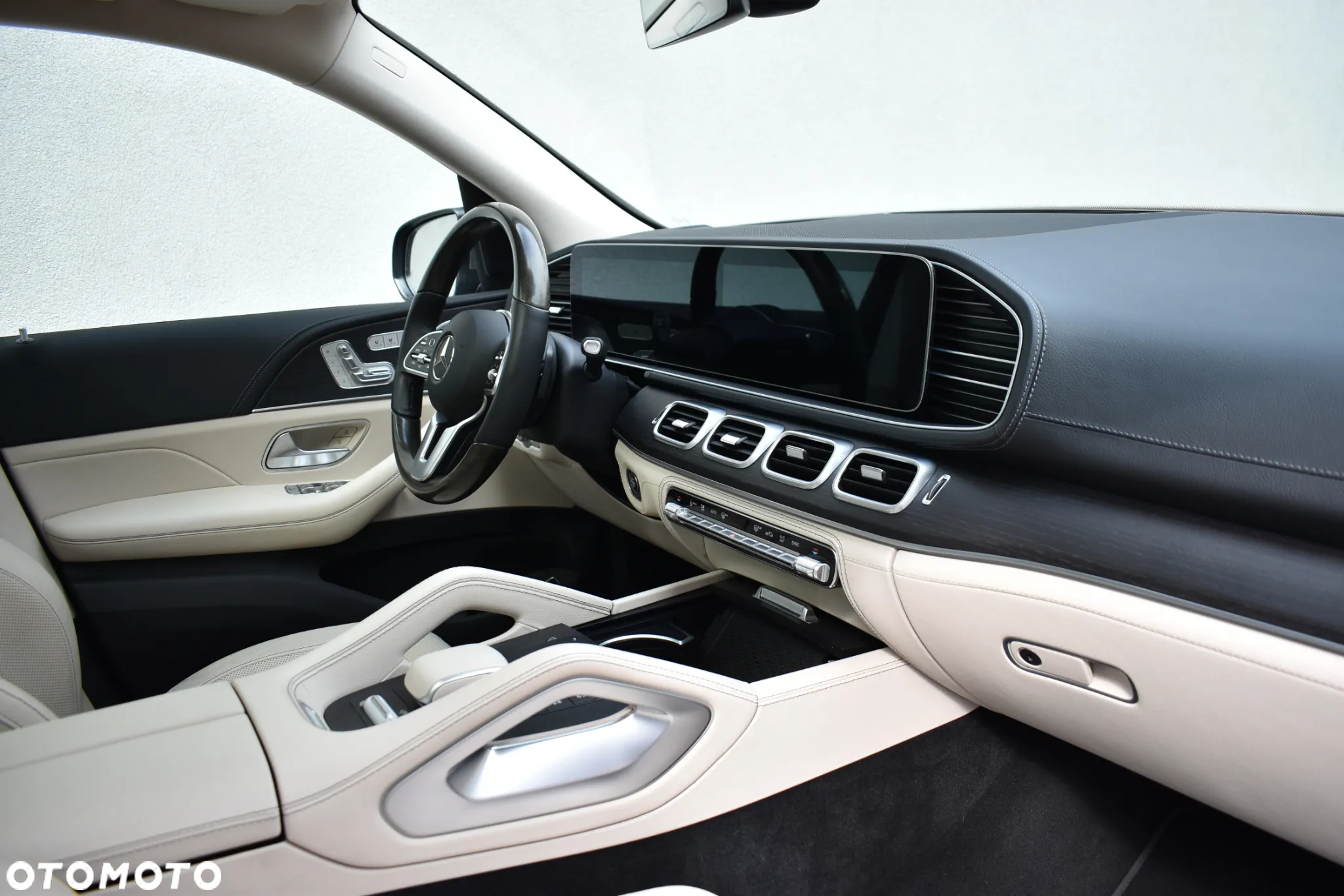 Mercedes-Benz GLE 400 d 4Matic 9G-TRONIC AMG Line - 14