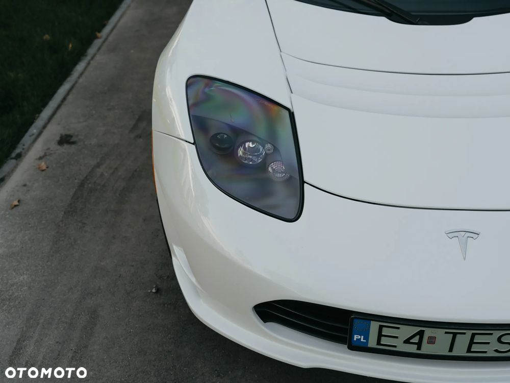 Tesla Roadster - 9
