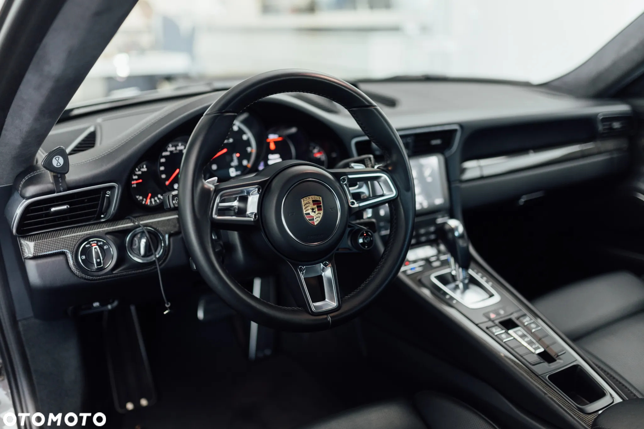 Porsche 911 Turbo S - 17
