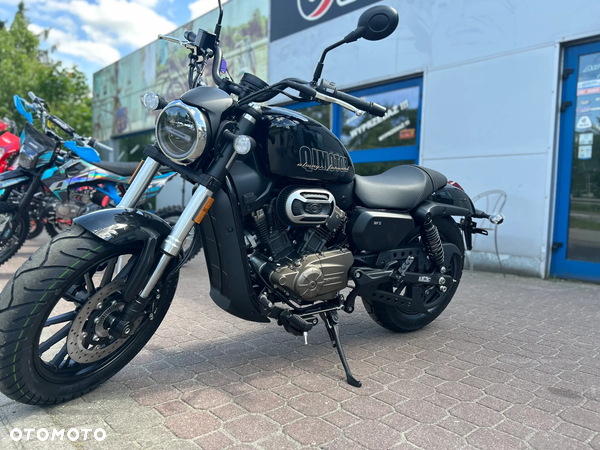QJMOTOR SRV 125V