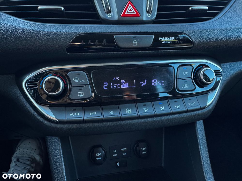 Hyundai i30 1.4 T-GDI Passion Plus - 11