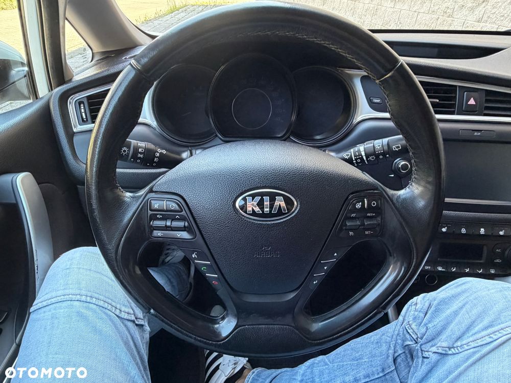 Kia Ceed 1.6 CRDi L Business Line - 11