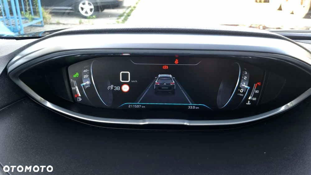 Peugeot 5008 - 24