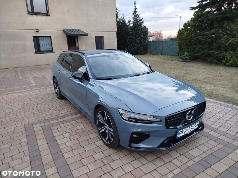 Volvo V60 D4 R-Design - 2