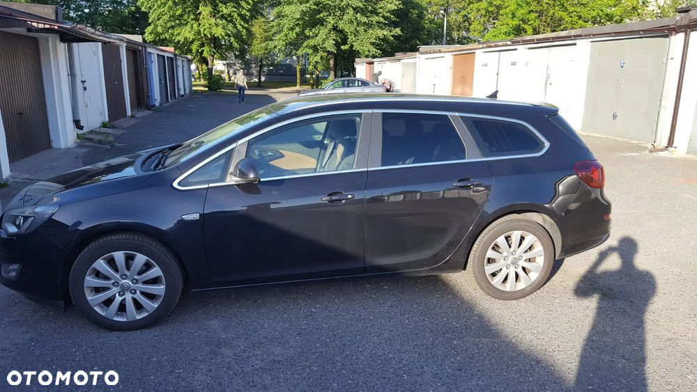 Opel Astra 2.0 CDTI DPF Cosmo - 8