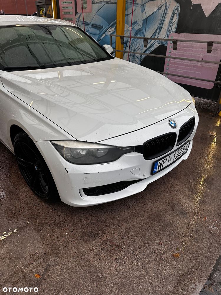 BMW 3 Series 2012 photo 4