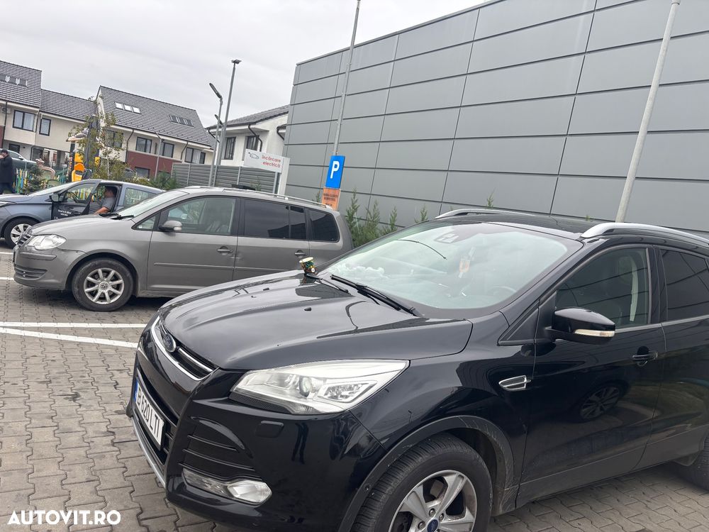 Ford Kuga 2.0 TDCi 4WD Powershift Titanium - 3