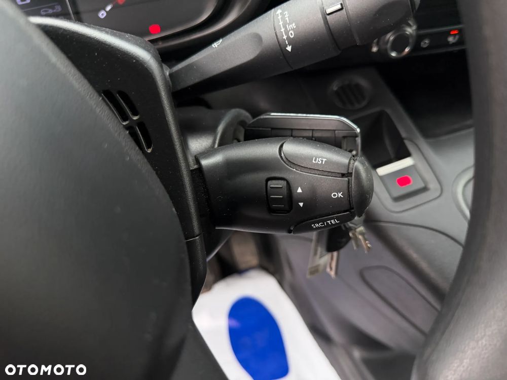 Citroën BERLINGO - 26