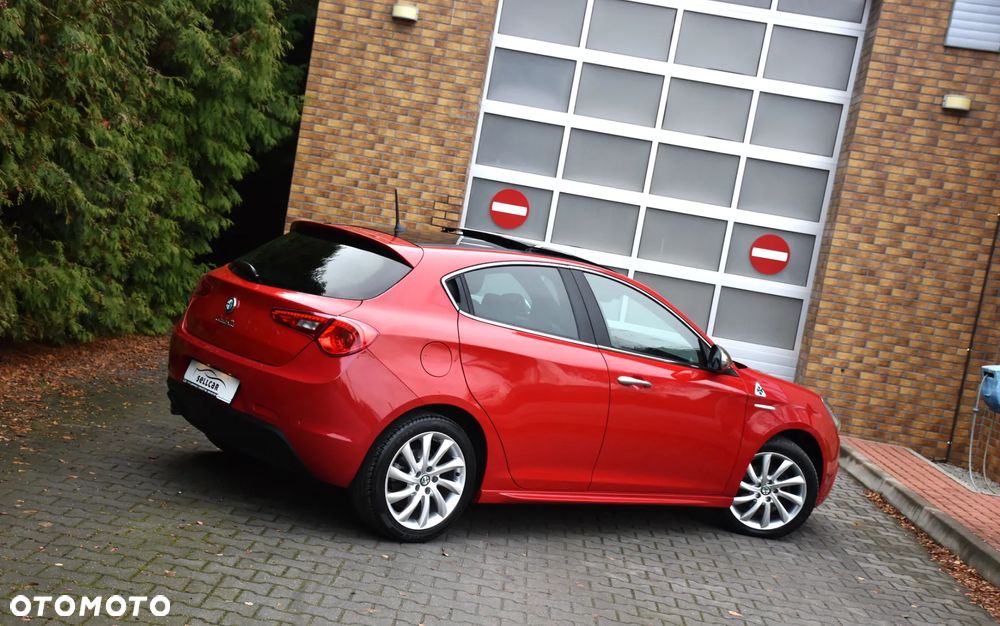 Alfa Romeo Giulietta 1.6 JTDM Distinctive - 29