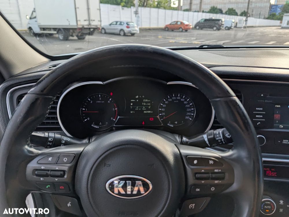 Kia Optima - 14