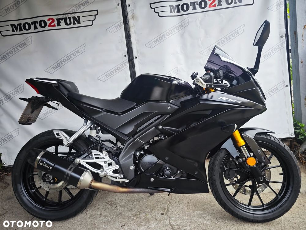 Yamaha YZF - 1