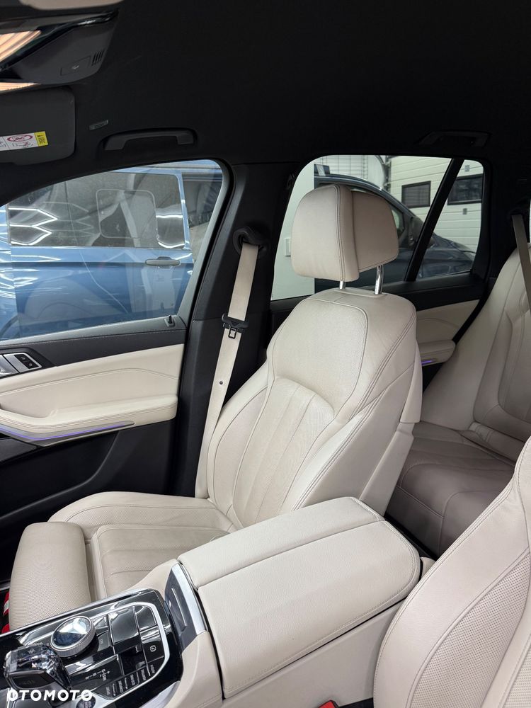 BMW X5 xDrive25d - 9