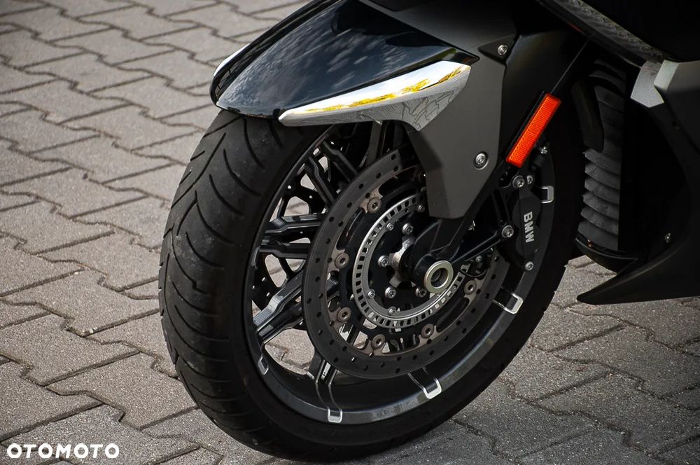BMW K - 19