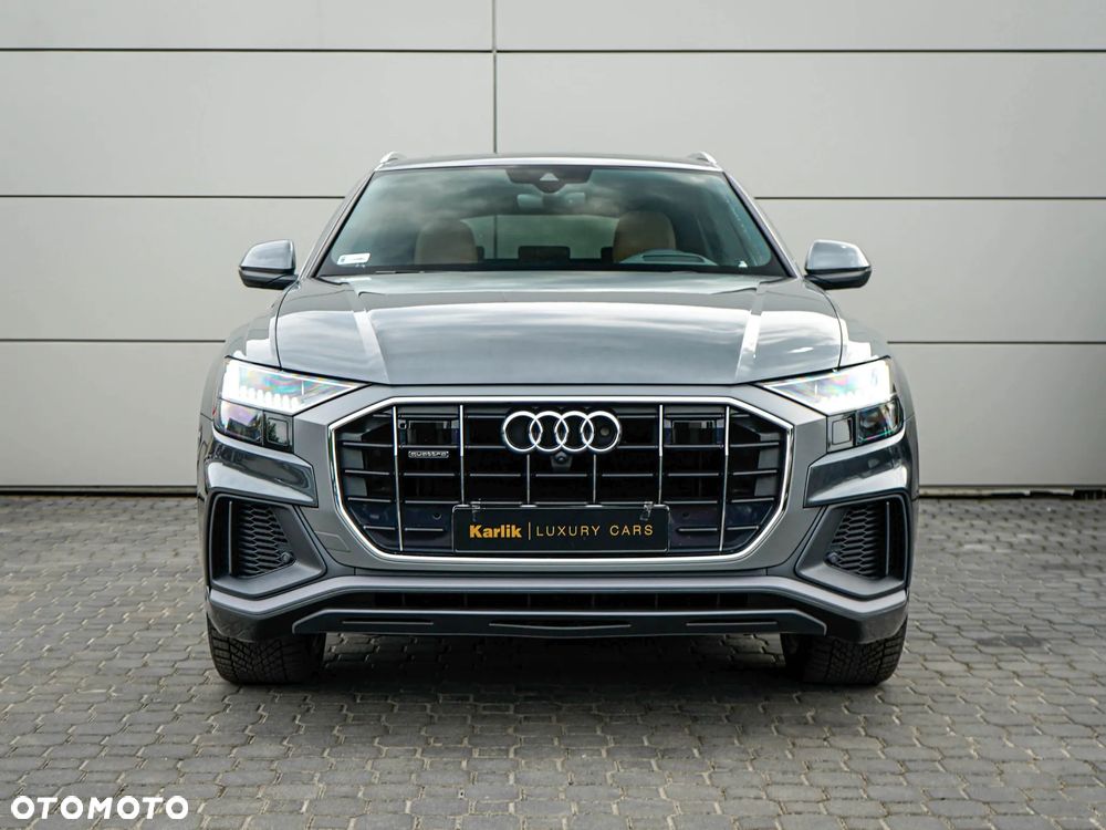 Audi Q8 - 2