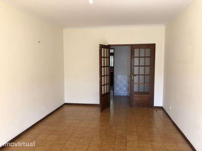 Arrenda-se Apartamento T2, Coimbra - Grande imagem: 2/11