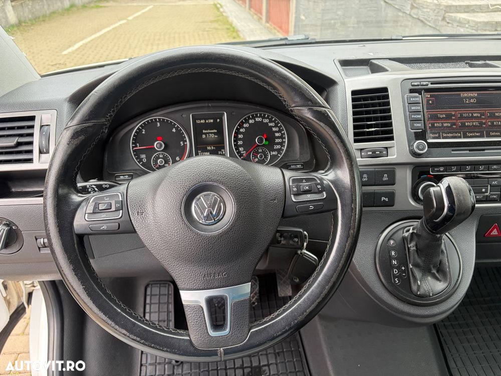 Volkswagen Caravelle - 22