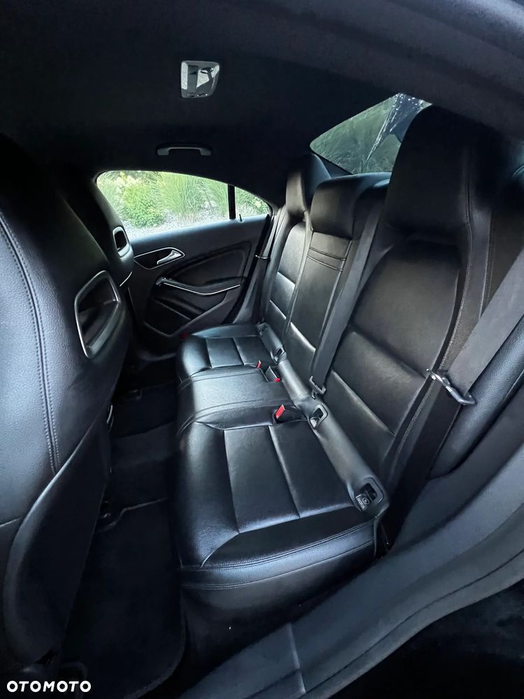 Mercedes-Benz CLA - 11