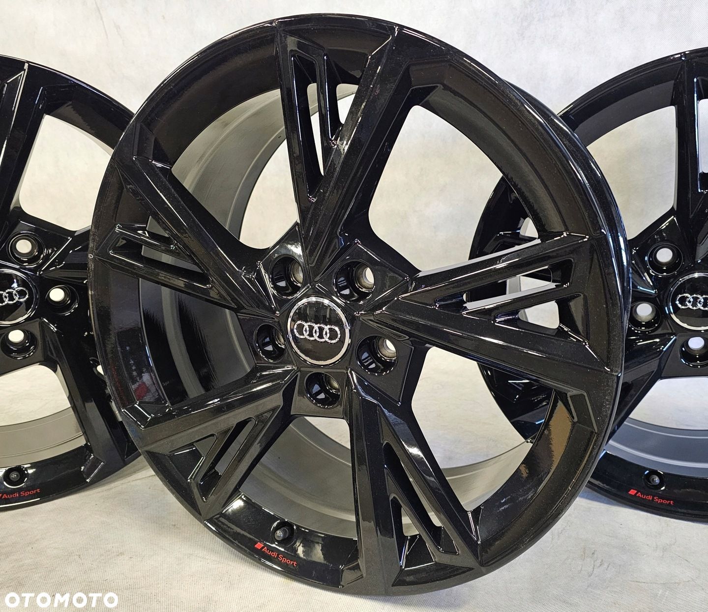 FELGI KOŁA AUDI A3 8Y0601025G 8x18 ET46 - 1