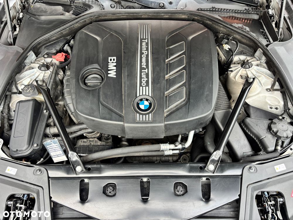 BMW Seria 5 520d Sport-Aut - 25
