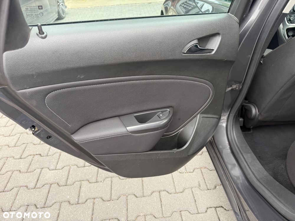 Opel Astra 1.4 Turbo Active - 11