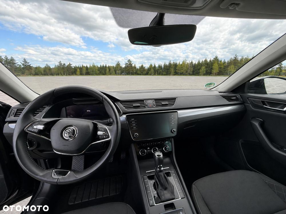 Skoda Superb 2.0 TDI Active DSG7 - 8