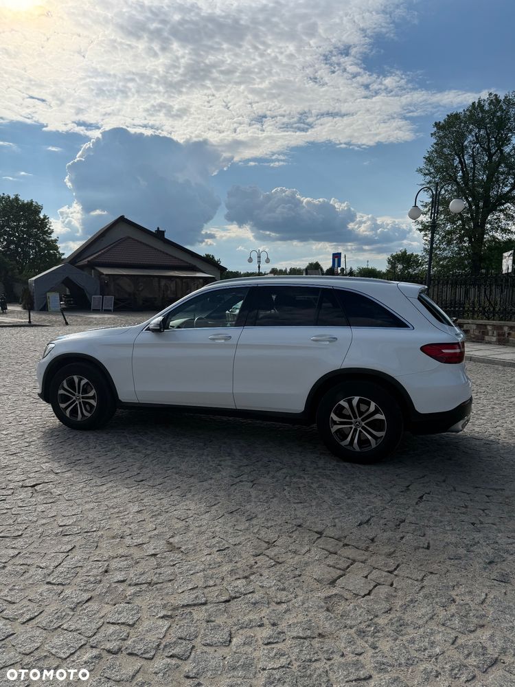 Mercedes-Benz GLC - 7