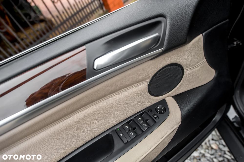 BMW X5 xDrive40d - 27