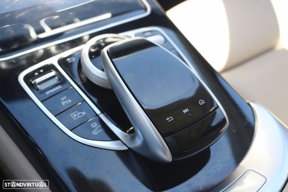 Mercedes-Benz C 300 de Avantgarde - 33