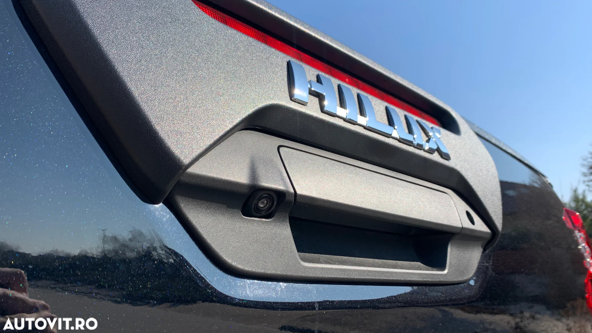 Toyota Hilux 2.8D 204CP 4x4 Double Cab AT MHEV Invincible Color Edition (3E5) - 8