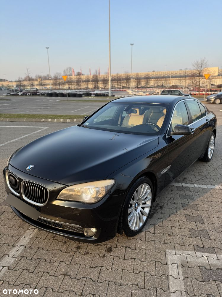 BMW Seria 7 740d xDrive - 28