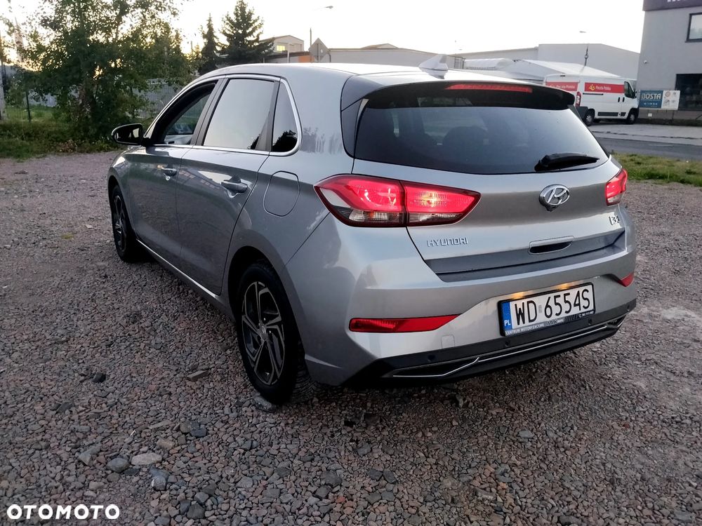 Hyundai i30 1.5 DPI Smart - 10