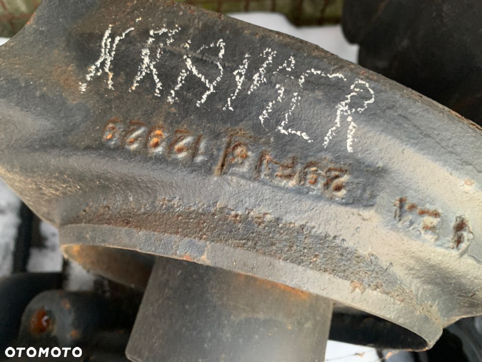29F15 12929 Zwrotnica do ładowarki KRAMER, TEREX - 1