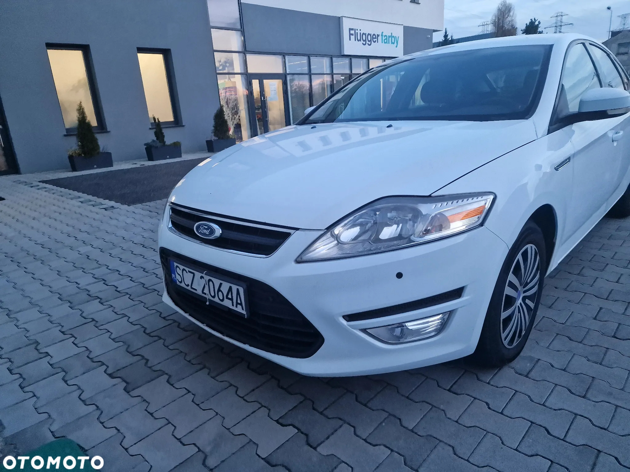 Ford Mondeo 1.6 T Ambiente - 12