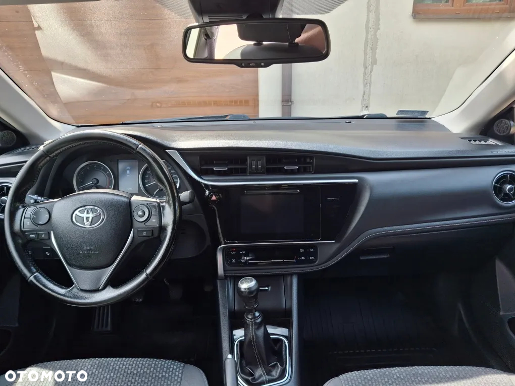 Toyota Corolla 1.6 Active - 13