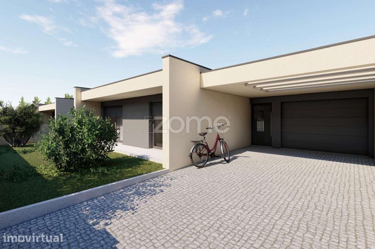 Moradia Térrea T3 com Jardim e Garagem em Vila de Punhe - Grande imagem: 3/28