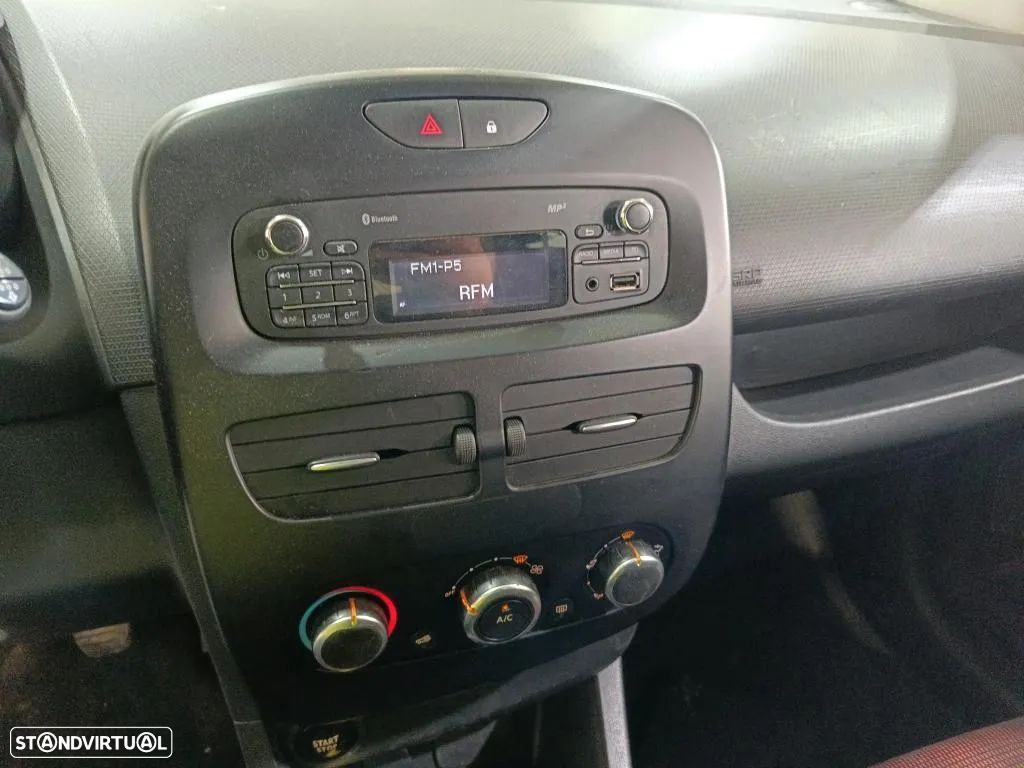Renault Clio 1.5 dCi Confort - 6